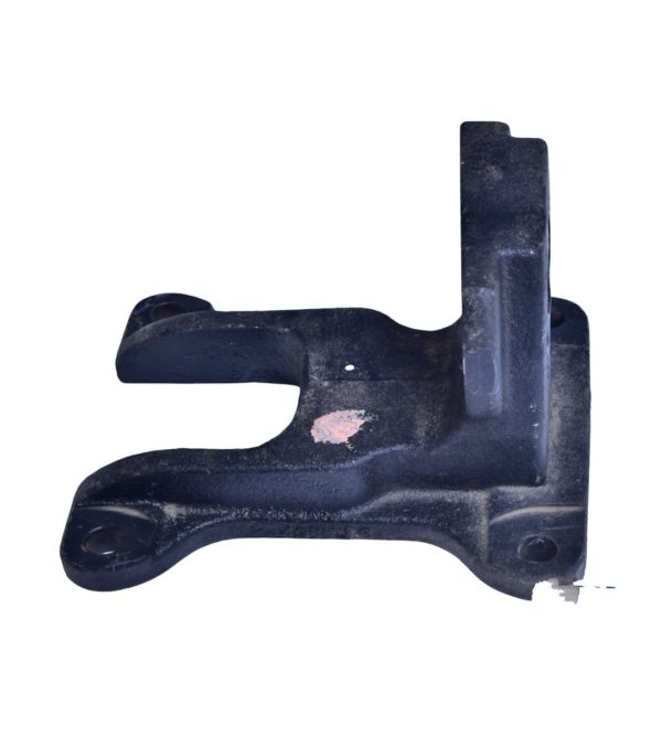 LEYPARTS F5N05822 BRACKET ENGINE MOUNTING REAR L